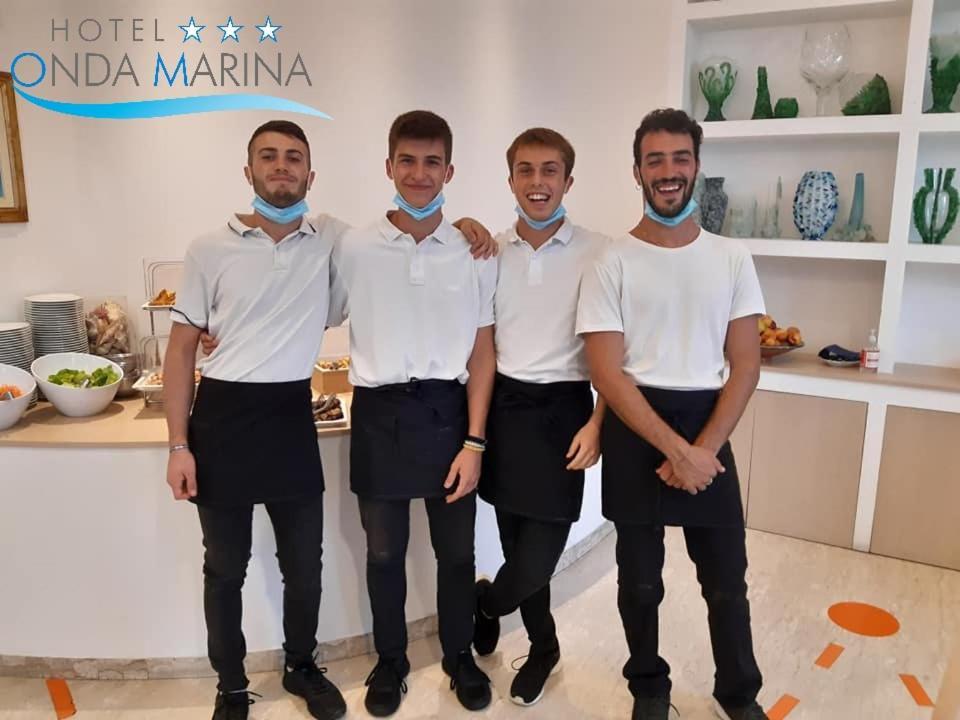 Hotel Onda Marina Misano Adriatico Bagian luar foto